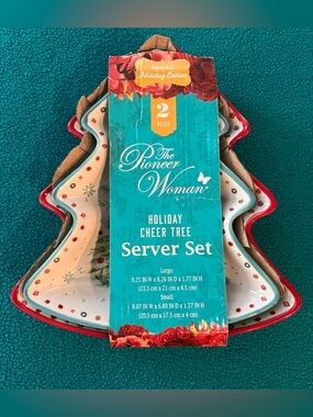 The Pioneer Woman Red and Teal Tree-Shaped Server Set